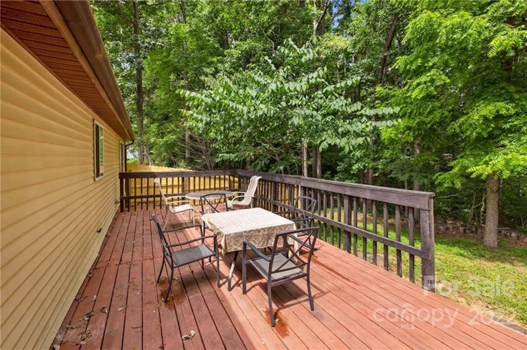 Photo 6 of 38 - 2700 Studley Rd, Charlotte, NC 28212