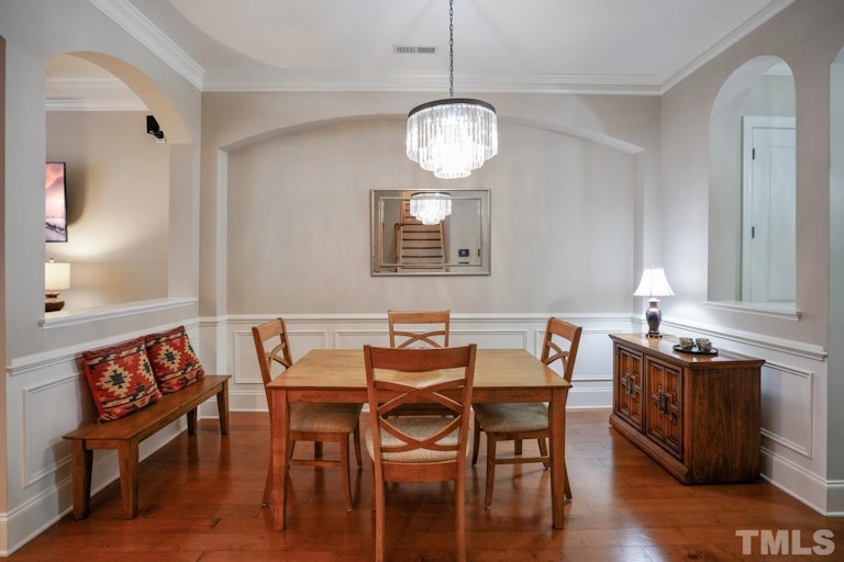 Photo 8 of 41 - 309 Sunstone Dr, Cary, NC 27519