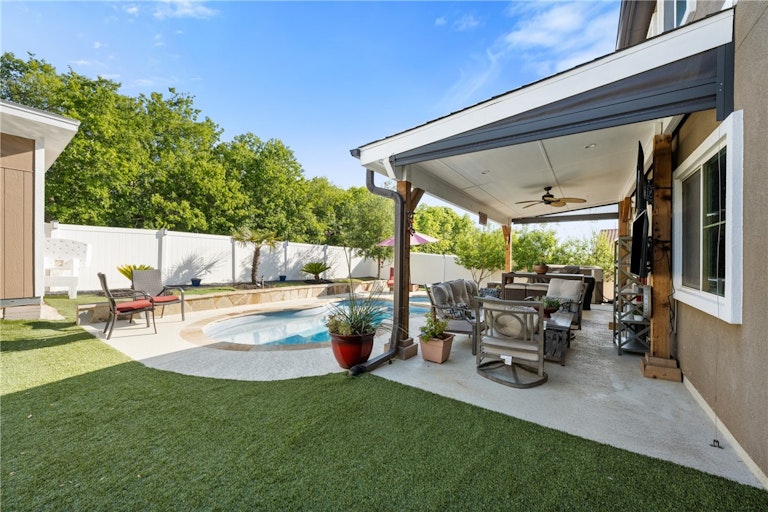 Photo 32 of 40 - 5617 Boros Dr, Austin, TX 78747