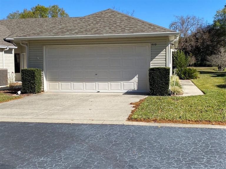 Photo 16 of 17 - 510 Baytree Blvd, Tavares, FL 32778