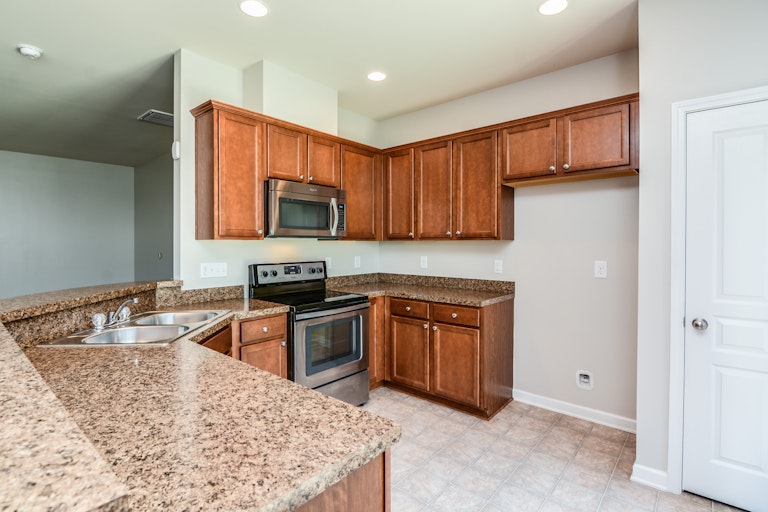 Photo 3 of 19 - 4001 Tilton Dr, Raleigh, NC 27616
