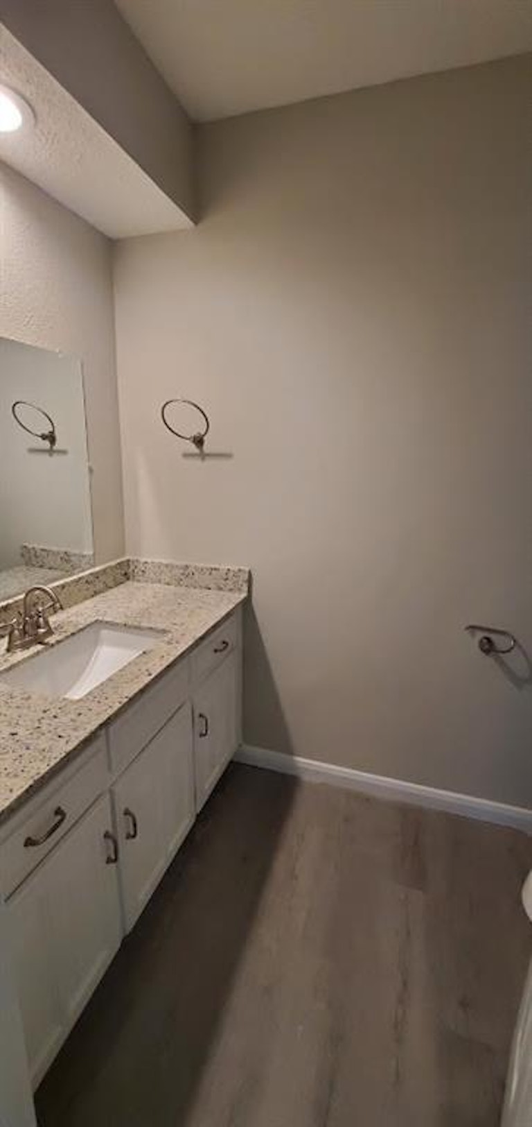 Photo 11 of 18 - 3822 Rochelle Dr, Arlington, TX 76016