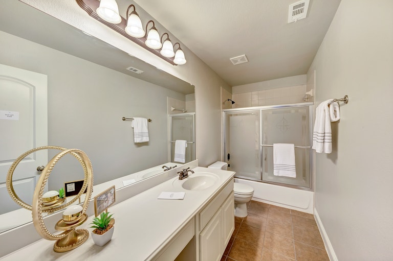 Photo 38 of 43 - 2740 Cape Pearl Dr, Grand Prairie, TX 75054