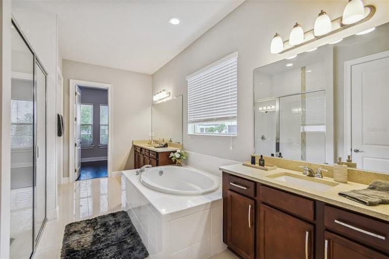 Photo 41 of 77 - 10430 Warrick St, Orlando, FL 32836