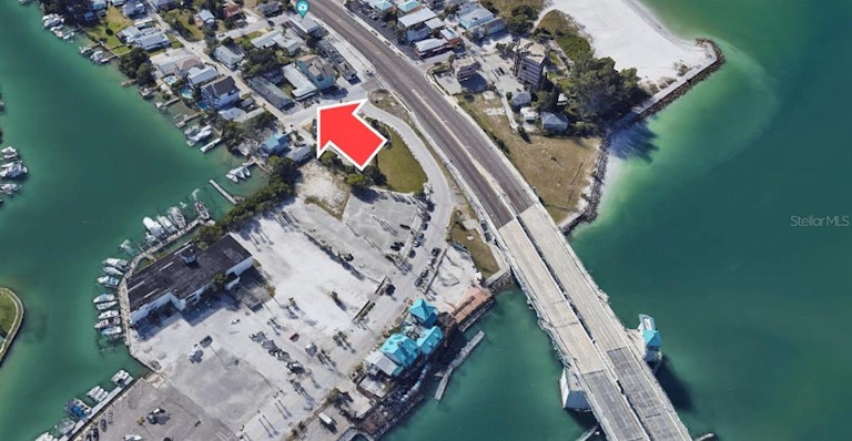 Photo 4 of 26 - 117 127th Ave, Treasure Island, FL 33706
