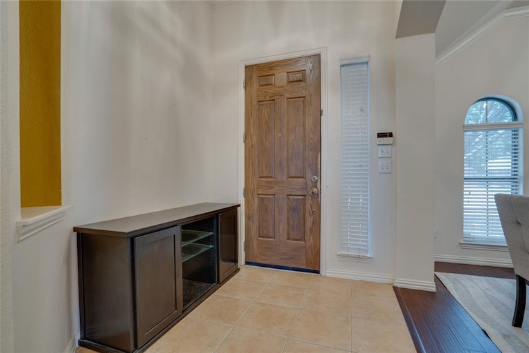 Photo 3 of 33 - 2445 Marble Canyon Dr, Little Elm, TX 75068