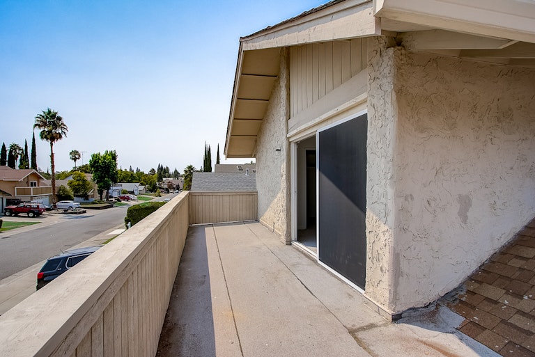 Photo 41 of 44 - 8017 Stone Canyon Cir, Citrus Heights, CA 95610