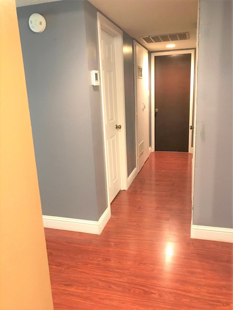 Photo 13 of 19 - 704 Barbara Way, Woodland, CA 95776
