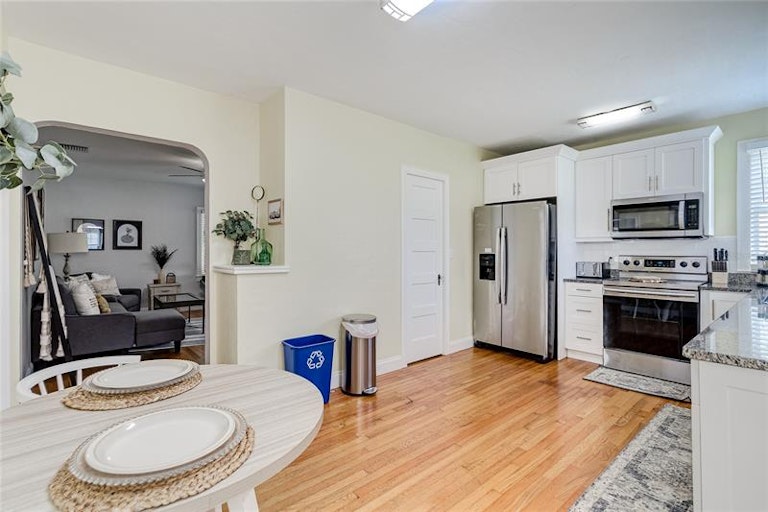 Photo 16 of 43 - 725 S Rushing Ave, Lakeland, FL 33801