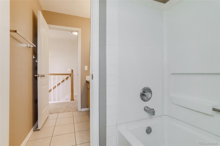 Photo 23 of 40 - 10712 Dayton Way, Commerce City, CO 80640