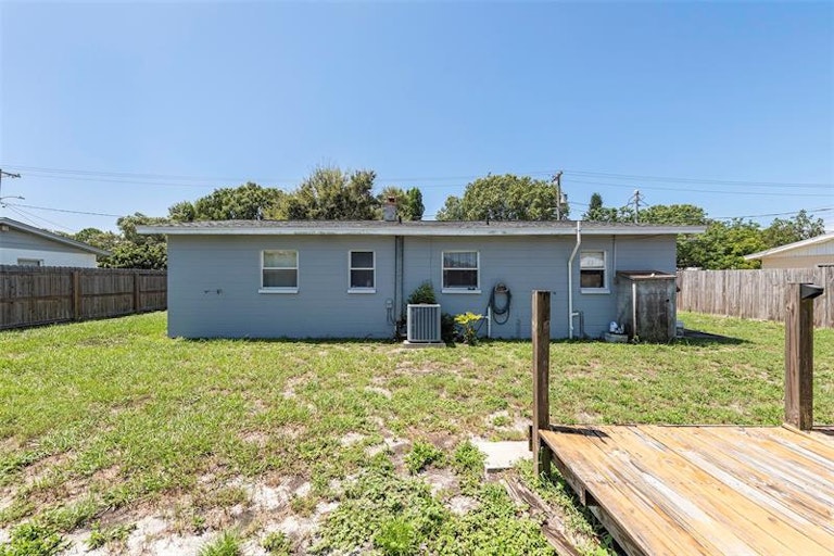 Photo 20 of 20 - 3211 W Tyson Ave, Tampa, FL 33611