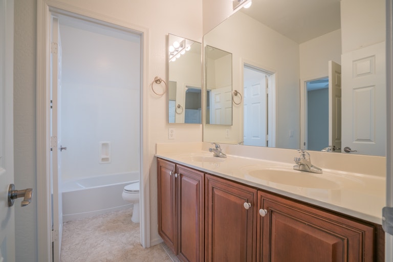 Photo 29 of 32 - 15637 W Yucatan Dr, Surprise, AZ 85379