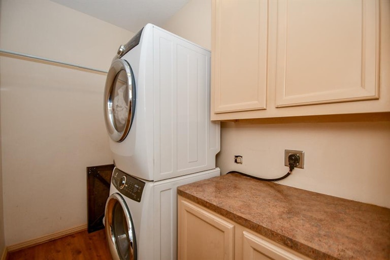 Photo 28 of 34 - 7702 Flax Dr, Houston, TX 77071