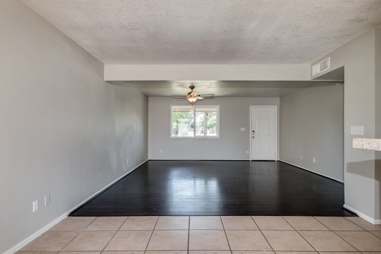 Photo 3 of 25 - 1234 W Erie St, Chandler, AZ 85224