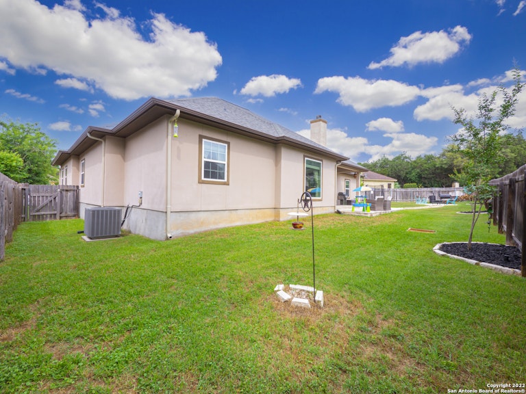 Photo 40 of 49 - 834 Lodge Creek Dr, New Braunfels, TX 78132