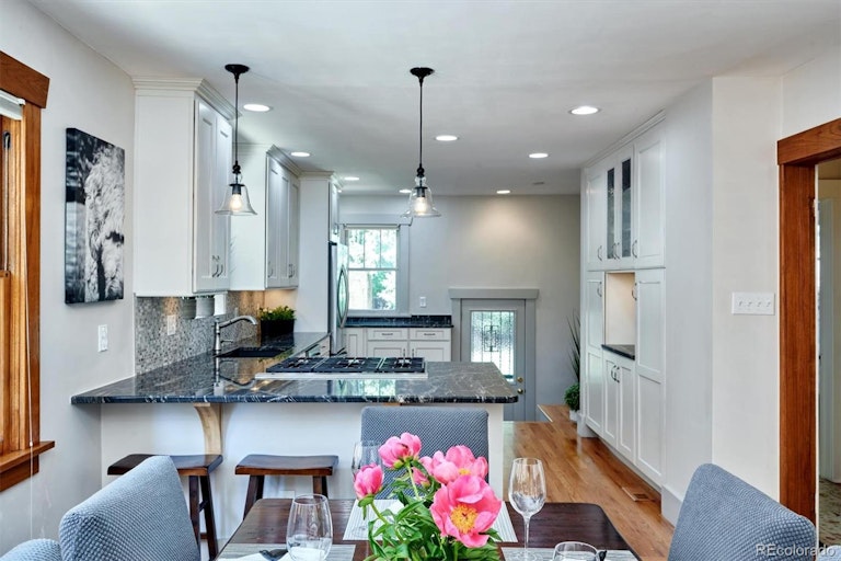 Photo 14 of 38 - 2035 Hudson St, Denver, CO 80207