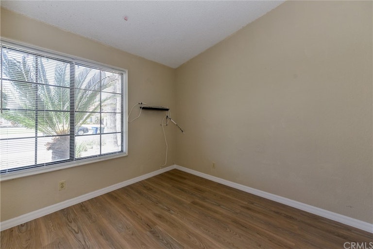 Photo 37 of 46 - 184 Cannon Rd, Riverside, CA 92506