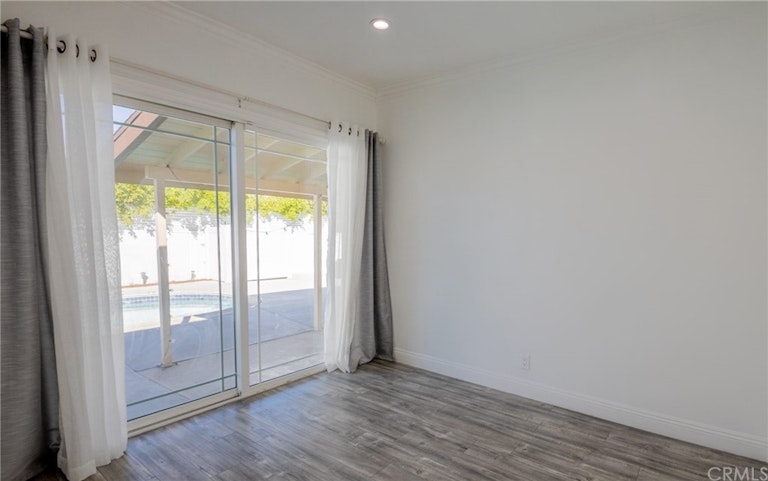 Photo 8 of 24 - 8008 Bellaire Ave, North Hollywood, CA 91605