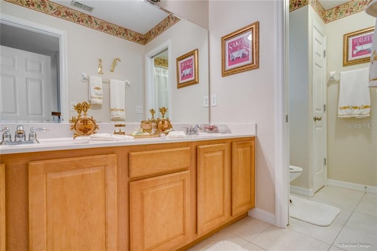 Photo 23 of 25 - 231 Largovista Dr, Oakland, FL 34787