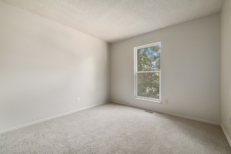 Photo 12 of 19 - 17759 E Florida Ave, Aurora, CO 80017