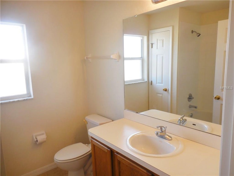 Photo 16 of 22 - 7310 Huntington Summit Blvd, Lakeland, FL 33810