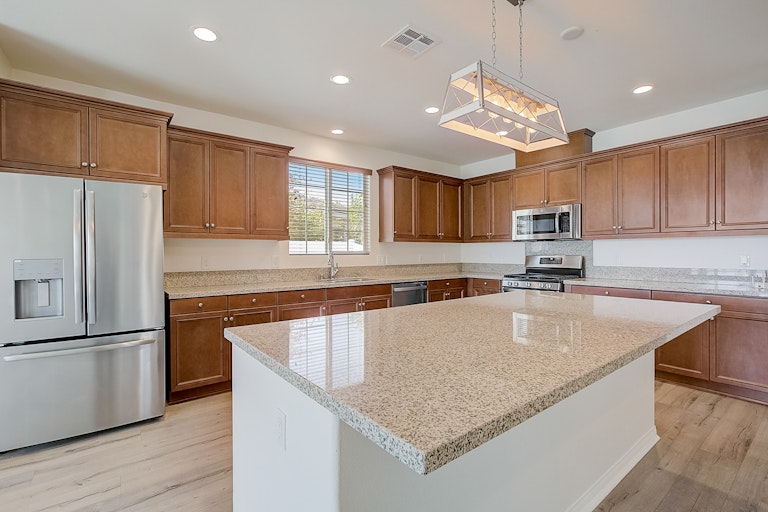 Photo 2 of 33 - 91 Clearwood St, Fillmore, CA 93015
