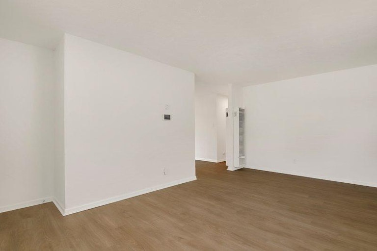 Photo 5 of 20 - 3452 38th St, Sacramento, CA 95817