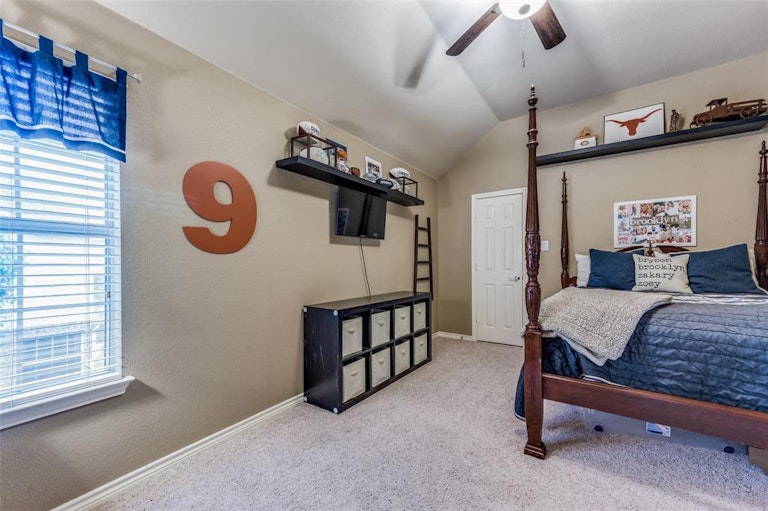 Photo 27 of 35 - 2604 Stallions Ln, Celina, TX 75009