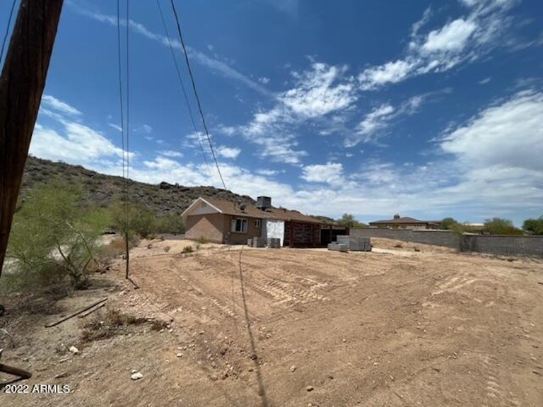 Photo 27 of 30 - 2440 E Valley View Dr, Phoenix, AZ 85042