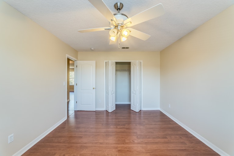 Photo 20 of 28 - 14250 Nottingham Way Cir, Orlando, FL 32828