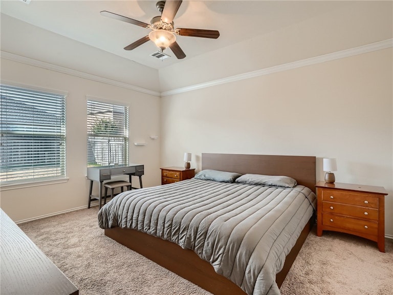 Photo 16 of 28 - 604 Mourning Dove Ln, Leander, TX 78641