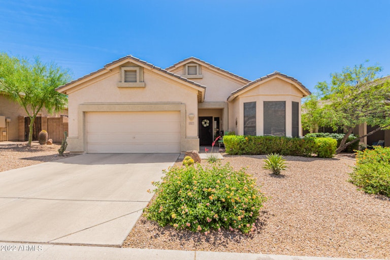 Photo 2 of 35 - 2327 N Cabot Cir, Mesa, AZ 85207