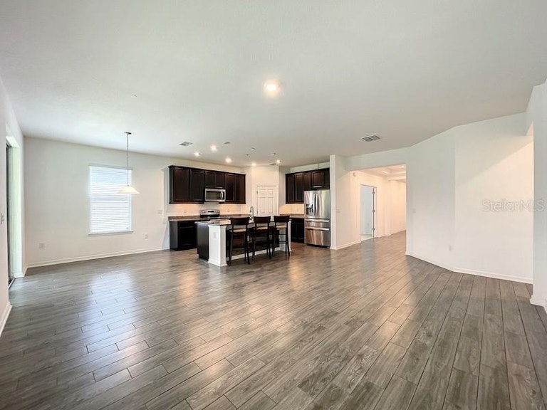 Photo 11 of 37 - 10639 Cardera Dr, Riverview, FL 33578