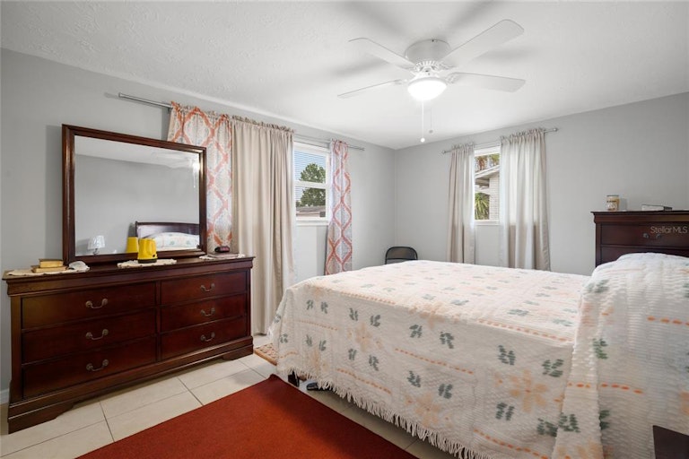 Photo 10 of 15 - 3248 Seffner Dr, Holiday, FL 34691