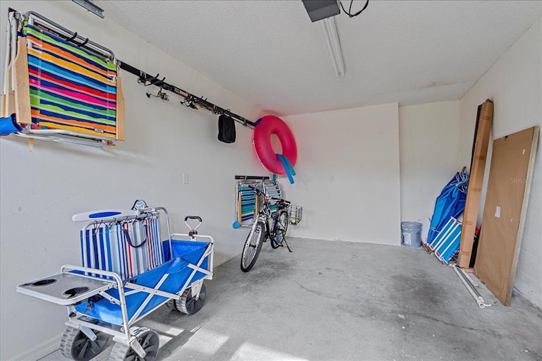 Photo 25 of 44 - 1360 Siesta Bayside Dr #1360-D, Sarasota, FL 34242