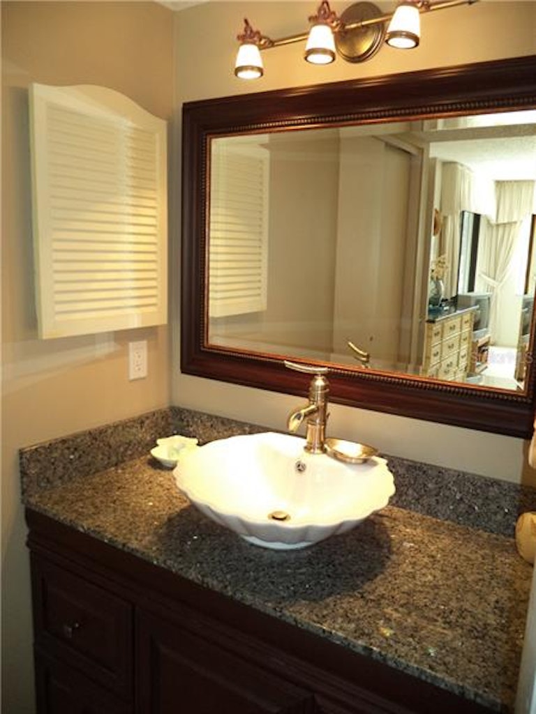 Photo 16 of 25 - 4556 Longwater Chase #49, Sarasota, FL 34235