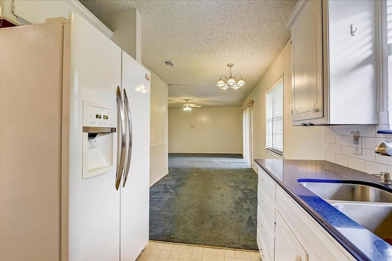 Photo 13 of 37 - 1118 SE 2nd St, Grand Prairie, TX 75051