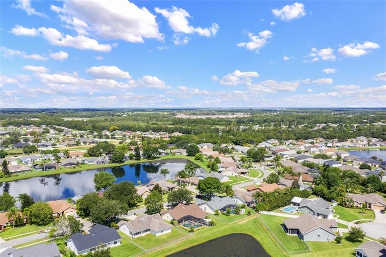 Photo 39 of 39 - 2338 Sweetwater Blvd, Saint Cloud, FL 34772