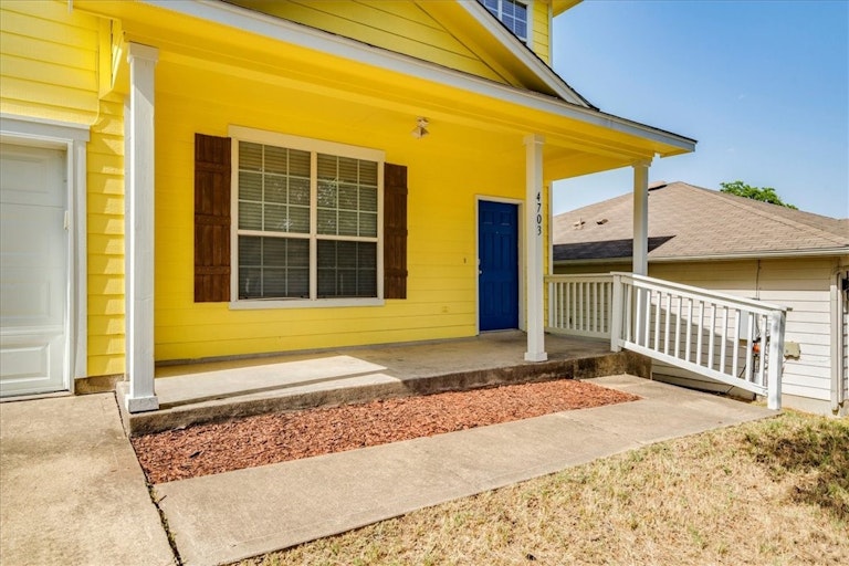 Photo 32 of 32 - 4703 Valcour Bay Ln, Austin, TX 78754