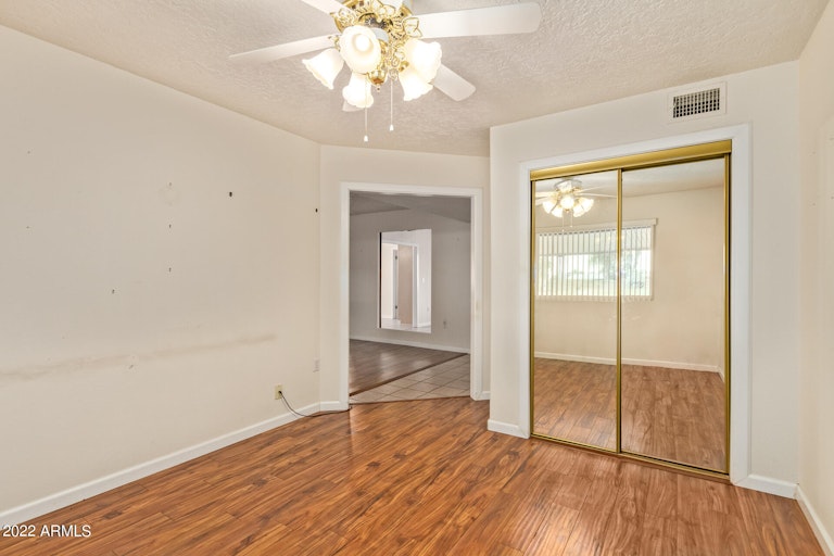 Photo 29 of 39 - 9870 N Balboa Dr, Sun City, AZ 85351