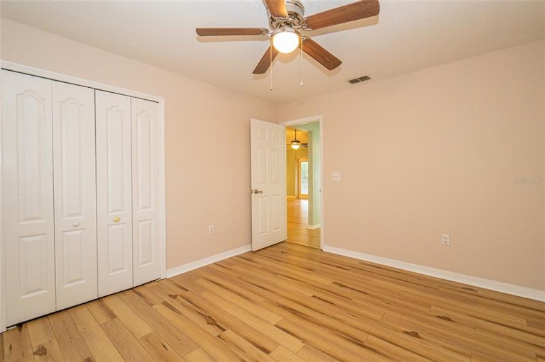 Photo 13 of 32 - 3245 Big Valley Dr, Lakeland, FL 33812