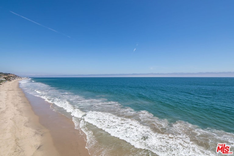 Photo 24 of 28 - 22548 Pacific Coast Hwy #410, Malibu, CA 90265