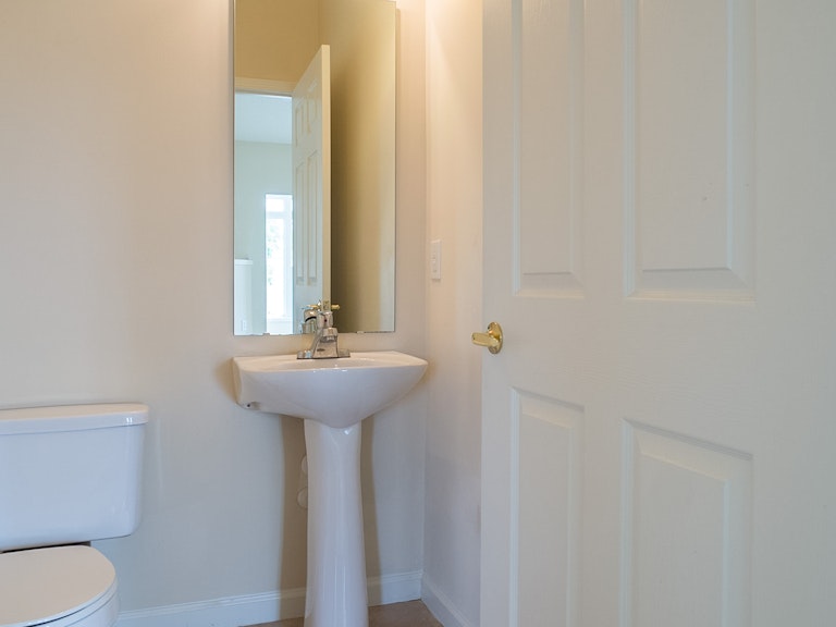 Photo 21 of 22 - 2511 Huntscroft Ln #300, Raleigh, NC 27617