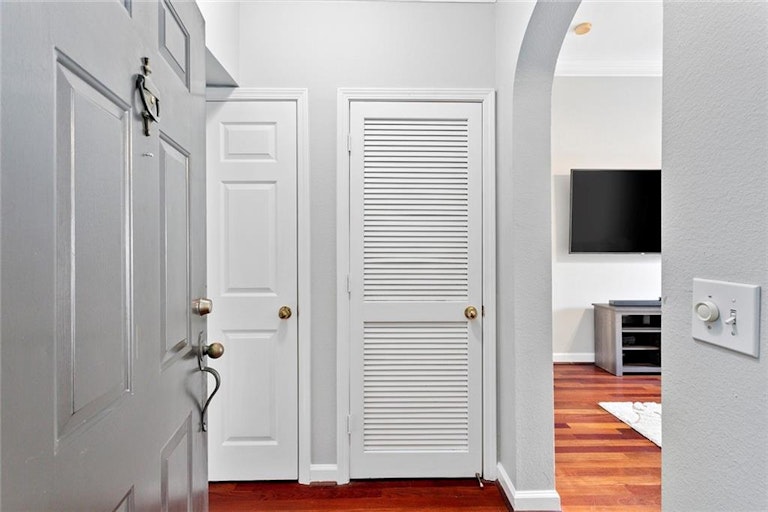 Photo 5 of 25 - 3777 Peachtree Rd NE #432, Brookhaven, GA 30319