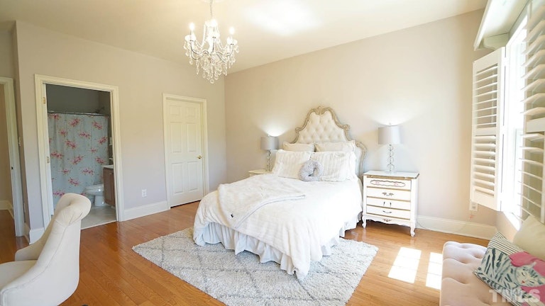 Photo 31 of 50 - 9414 Centerwood Dr, Raleigh, NC 27617