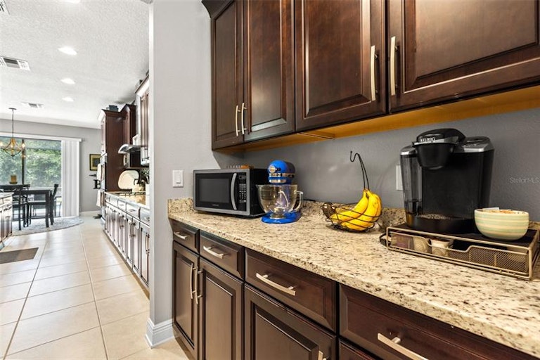 Photo 22 of 58 - 19402 Whispering Brook Dr, Tampa, FL 33647
