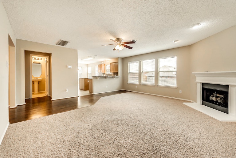 Photo 10 of 25 - 8312 Rocky Ct, Fort Worth, TX 76123
