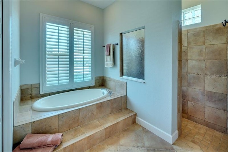 Photo 14 of 25 - 4902 96th St E, Bradenton, FL 34211