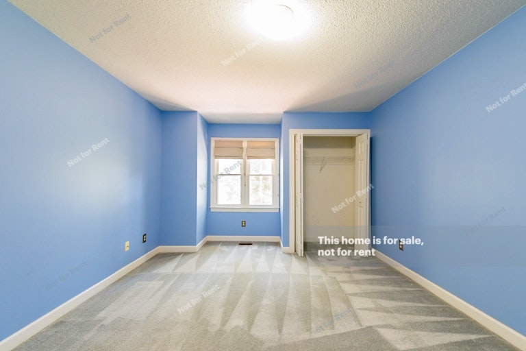 Photo 15 of 19 - 4113 Settlement Dr, Durham, NC 27713