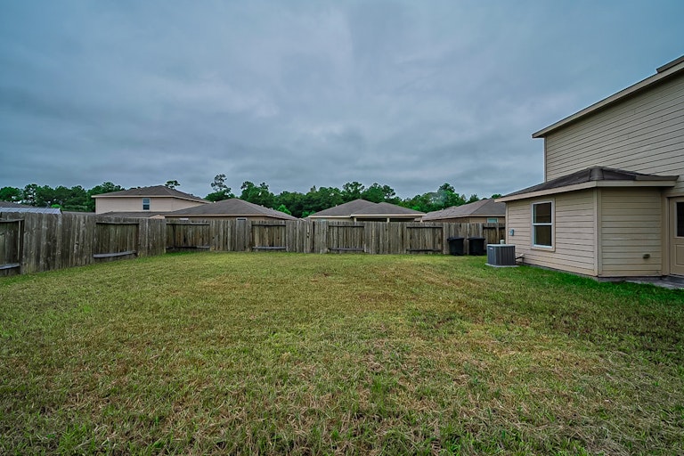 Photo 27 of 31 - 28877 San Bernard River Loop, Spring, TX 77386